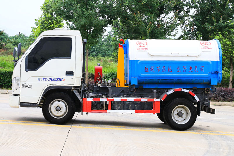 ​3方福田小卡之星勾臂垃圾车