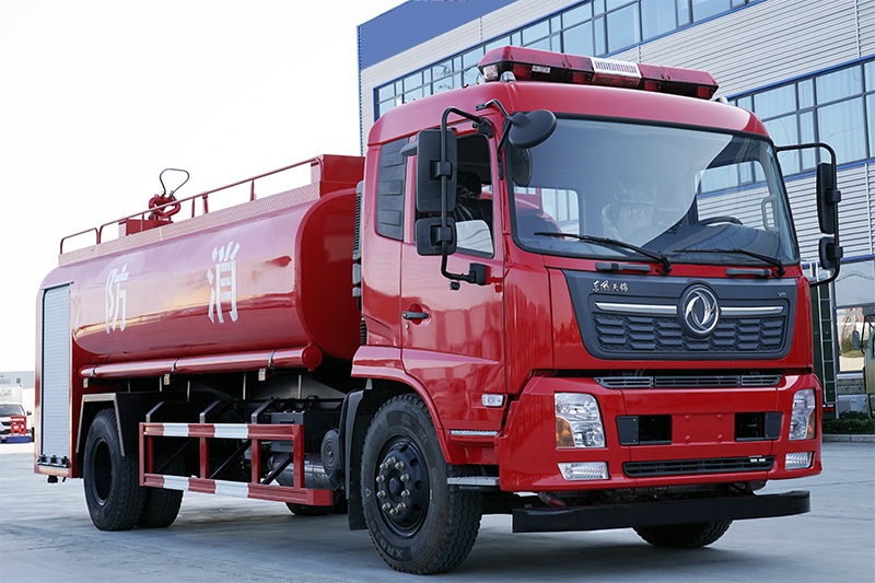 天锦消防洒水车