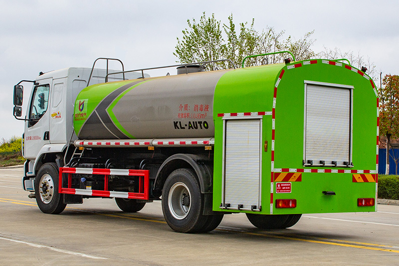 柳汽消防洒水车