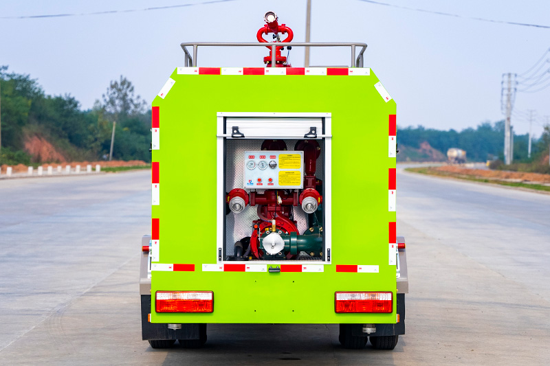 小多利卡单排消防洒水车4.6方