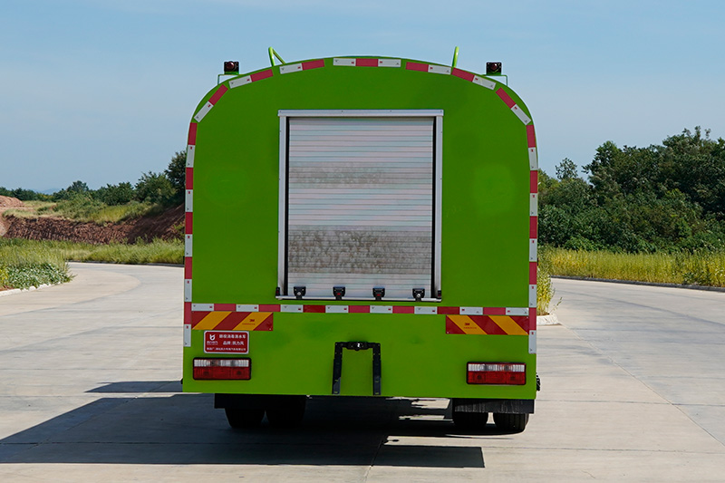 东风D9-11.5方-消防洒水车