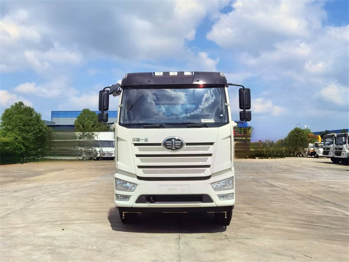 解放18吨电动洗扫车