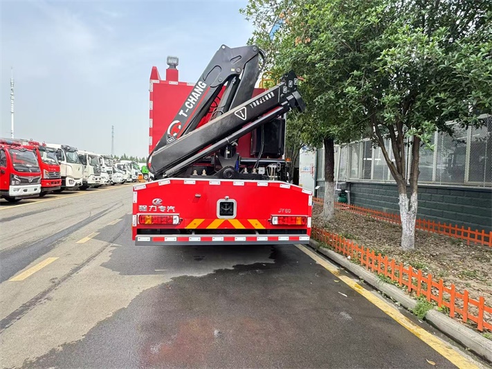 CLW5140TXFJY80/HW重汽抢险救援消防车