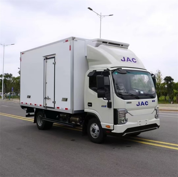 江淮纯电动4.2米冷藏车