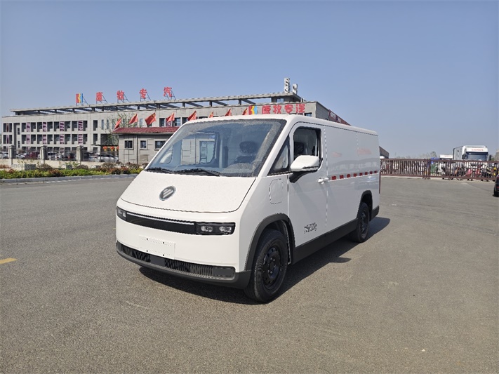 福田风景i7电动面包冷藏车