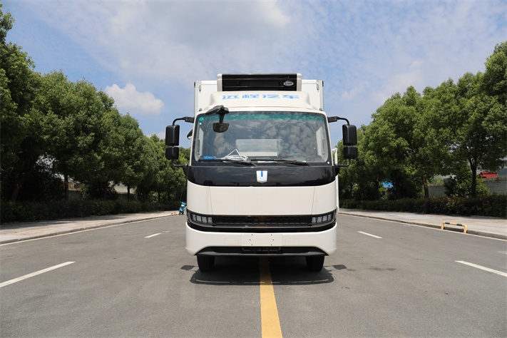 吉利远程H8E电动冷藏车