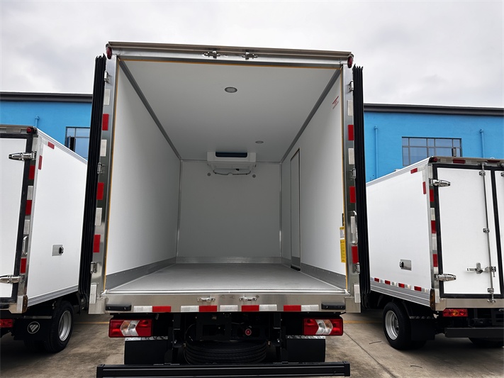 202510052083.jpg 2509实拍_修改.jpg