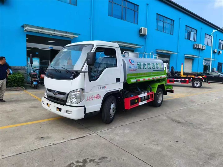 福田3方洒水车