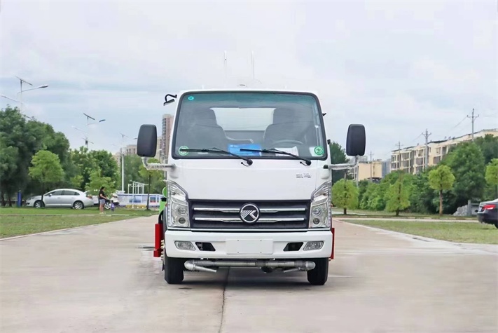 凯马蓝牌洒水车