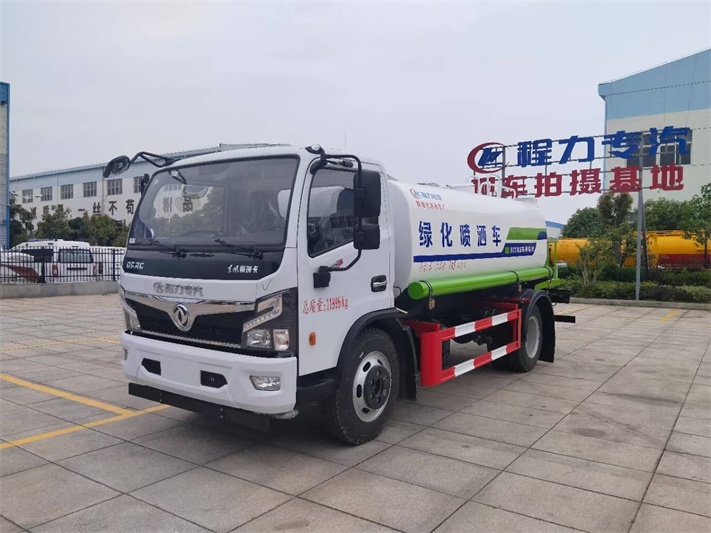 东风10吨洒水车