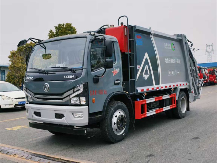 东风12方压缩垃圾车