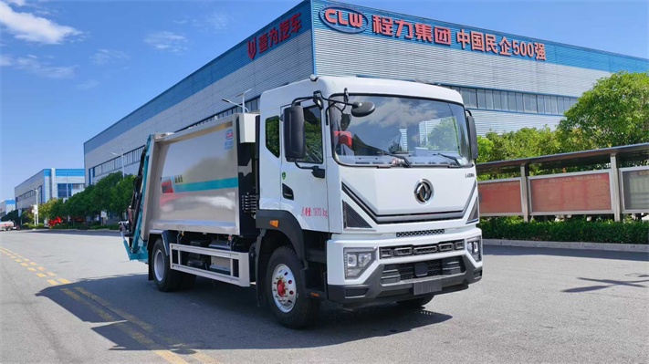 东风D9 压缩垃圾车