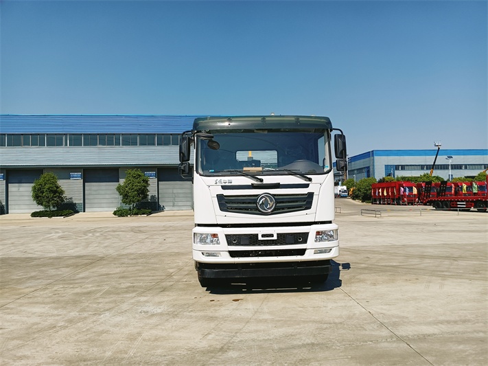 东风华神纯电动勾臂垃圾车