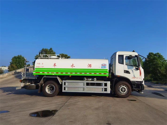 11方天锦纯电动洒水车