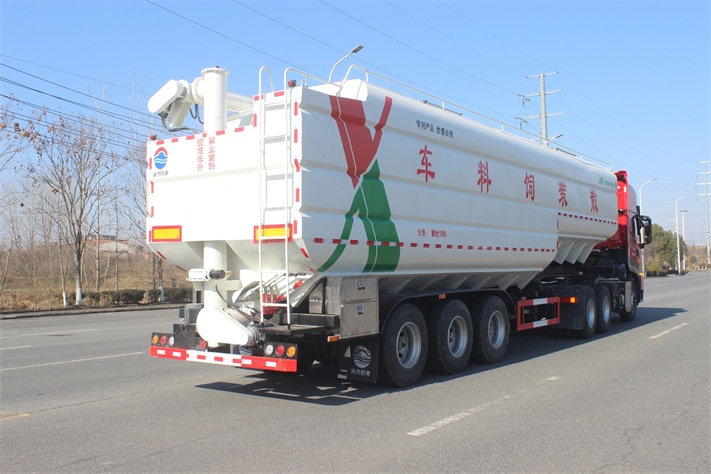 11.6米66方半挂散装饲料运输车