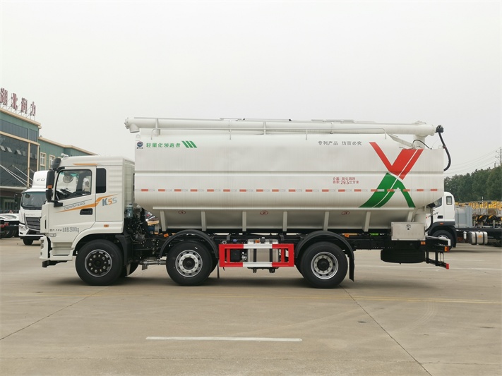 东风锦程32方散装饲料车