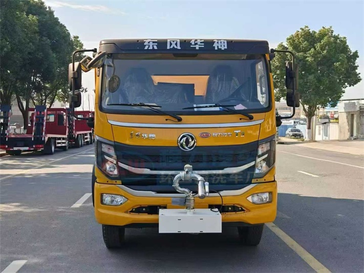 东风华神13方清洗吸污车